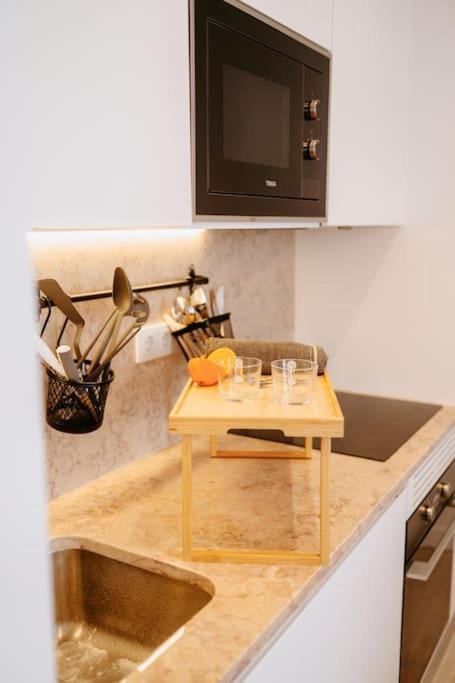 Lisbon Orange House - Beautiful Two-Bedroom Apartment 1D Exterior photo